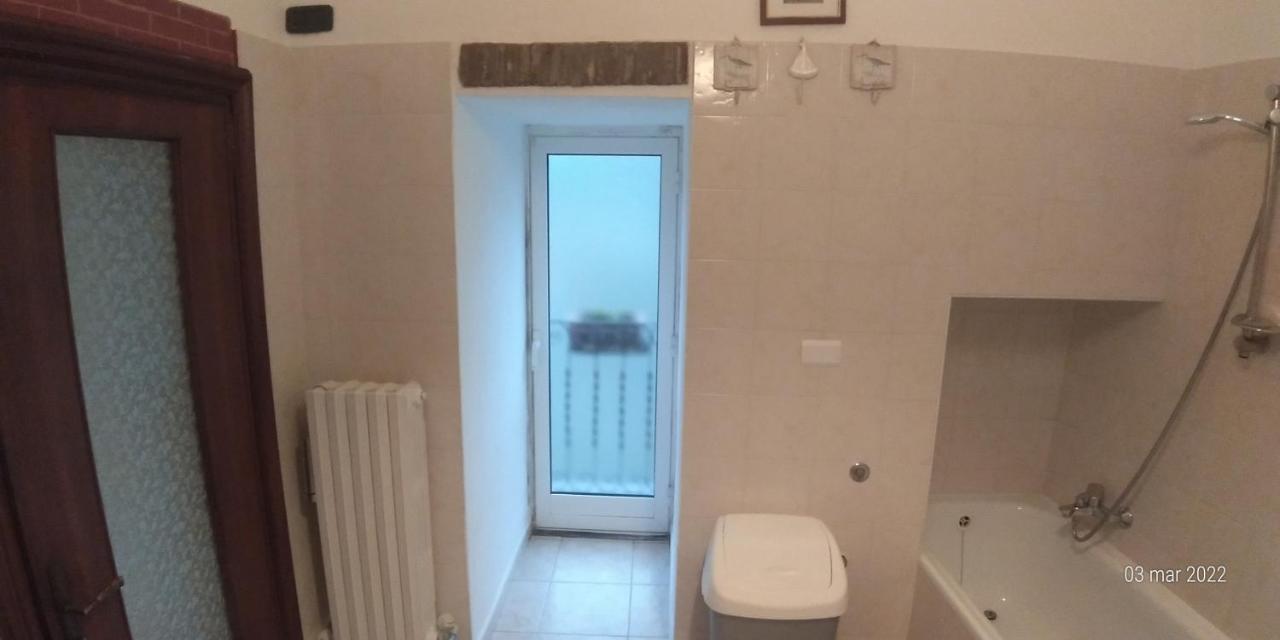 U' Caruggiu De Cisan Apartment Cisano sul Neva Luaran gambar
